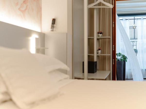 Hotel Giulietta e Romeo ***S : photo 3 de la chambre chambre double ou lits jumeaux supérieure