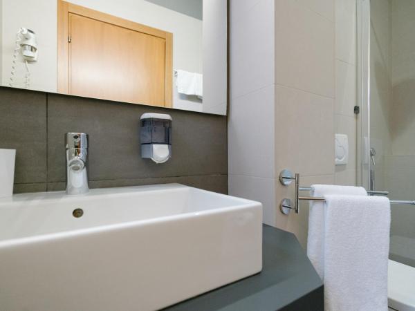 Hotel Giulietta e Romeo ***S : photo 5 de la chambre single room with french bed