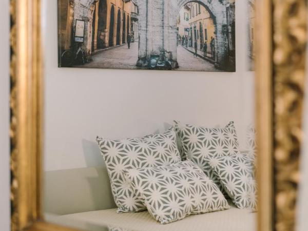 Hotel Giulietta e Romeo ***S : photo 5 de la chambre suite familiale - bâtiment séparé