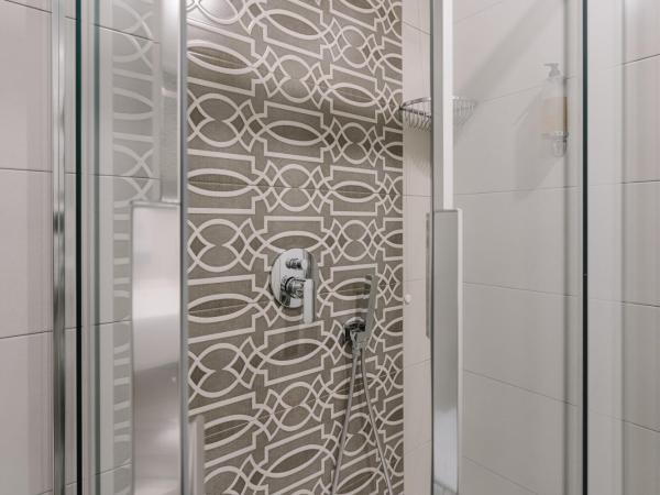 Hotel Giulietta e Romeo ***S : photo 8 de la chambre suite familiale - bâtiment séparé