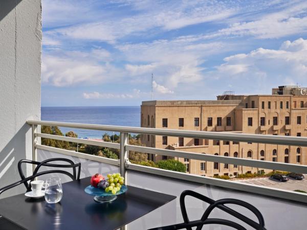 AQUAMARE CITY and BEACH : photo 4 de la chambre suite supérieure - vue sur mer