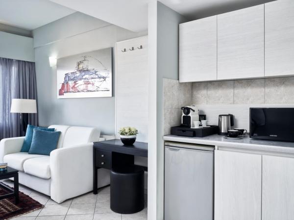 AQUAMARE CITY and BEACH : photo 3 de la chambre suite supérieure - vue sur mer