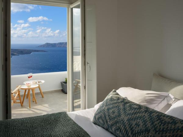 Panorama Suites : photo 10 de la chambre suite avec balcon privé - vue sur caldera