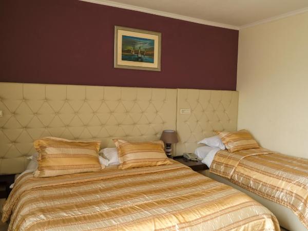 Hotel Consul : photo 3 de la chambre chambre triple