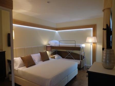 Erbavoglio Hotel : photo 4 de la chambre chambre quadruple avec balcon 