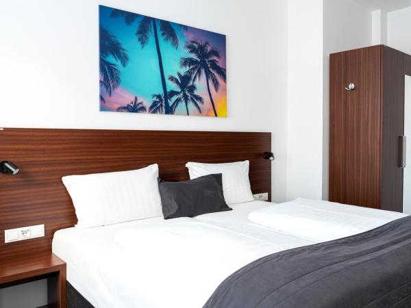 LivInn Hotel : photo 4 de la chambre chambre double ou lits jumeaux