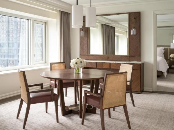 Four Seasons Chicago : photo 5 de la chambre suite lit king-size deluxe 1 chambre