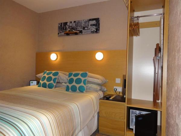 The Craimar : photo 3 de la chambre chambre lits jumeaux avec salle de bains privative