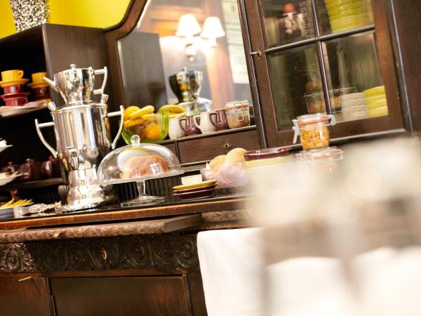 Saint SHERMIN bed breakfast & champagne : photo 7 de la chambre petite chambre double