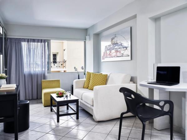 AQUAMARE CITY and BEACH : photo 4 de la chambre suite standard