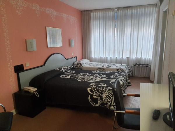 Hotel Arha Santander : photo 7 de la chambre chambre triple