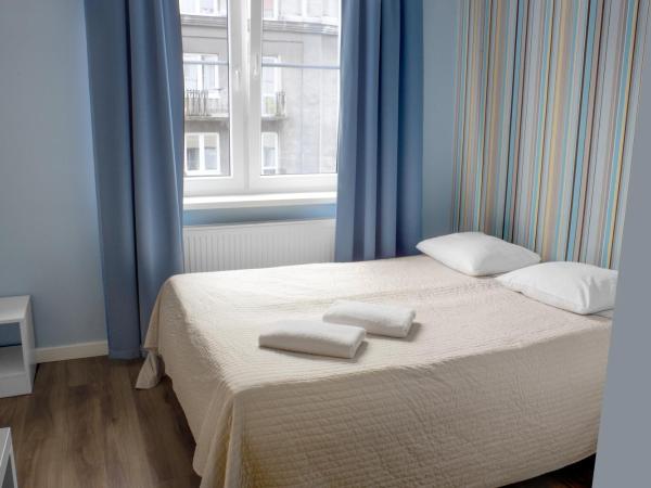 Premium Hostel : photo 2 de la chambre chambre double deluxe avec salle de bains privative