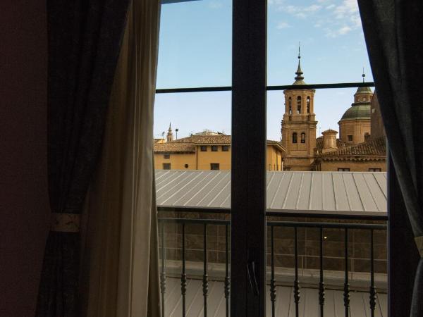 Hotel Hispania : photo 4 de la chambre chambre double ou lits jumeaux avec balcon