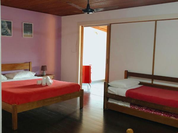 Anexo Aldeia Búzios : photo 3 de la chambre chambre quadruple