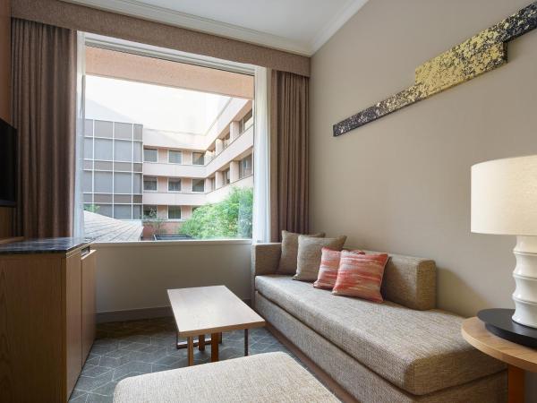 Hotel The Celestine Tokyo Shiba : photo 2 de la chambre chambre lit king-size deluxe - vue sur patio - non-fumeurs