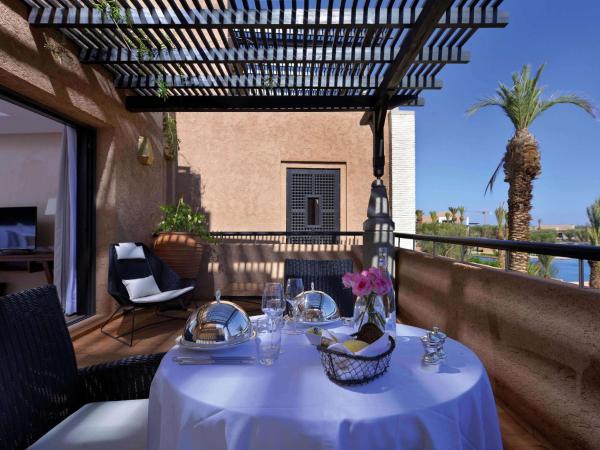 Fairmont Royal Palm Marrakech : photo 5 de la chambre chambre lits jumeaux de luxe avec vue sur la montagne