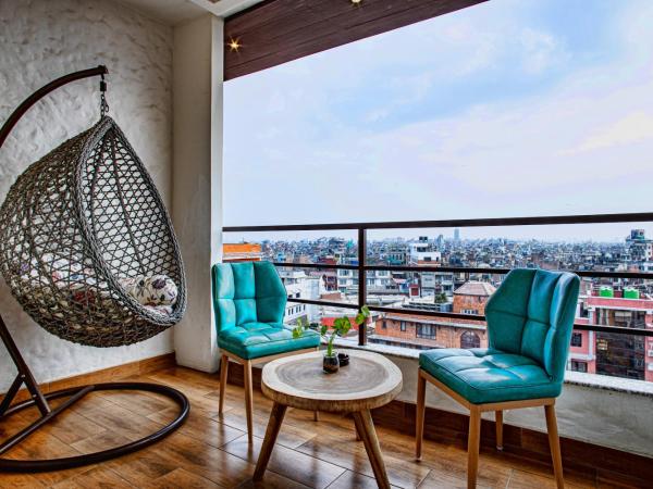 Arushi Boutique Hotel : photo 3 de la chambre penthouse suite with balcony - 15% off on food and beverage and sauna and steam