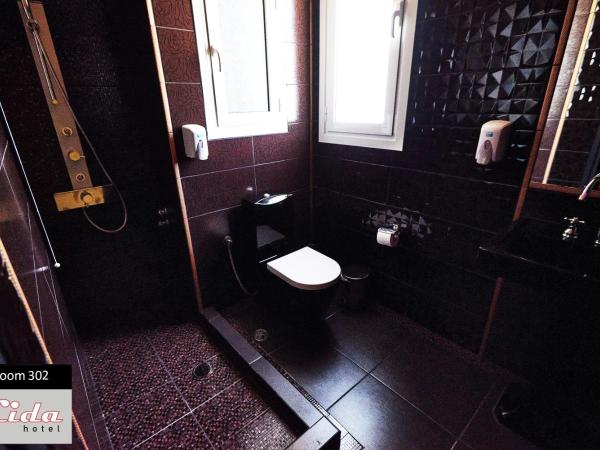 Lida Hotel : photo 7 de la chambre suite deluxe avec baignoire spa