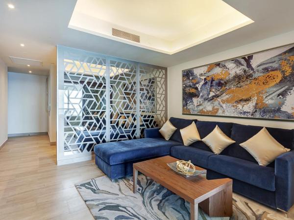 Royalton CHIC Cancun, An Autograph Collection All-Inclusive Resort - Adults Only : photo 3 de la chambre suite de luxe - vue sur coucher de soleil