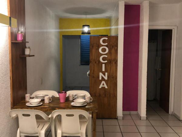 Hotel Vagabundo Puerto Vallarta : photo 1 de la chambre appartement supérieur