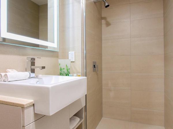 VR Queen Street Hotel & Suites : photo 3 de la chambre petite chambre simple
