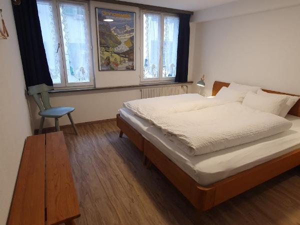 The Aarburg Hotel & Café : photo 7 de la chambre chambre double ou lits jumeaux - vue sur ville