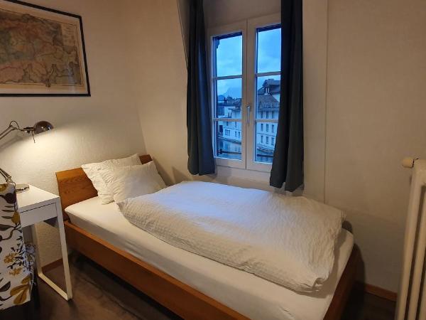 The Aarburg Hotel & Café : photo 9 de la chambre chambre simple avec salle de bains