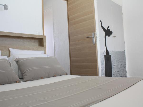MOTEL ASCOT - Hotel & Appartements : photo 1 de la chambre studio - vue sur mer