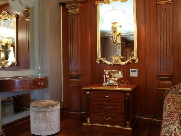 Fuat Pasa Oteli - Special Category Bosphorus : photo 9 de la chambre suite lit king-size
