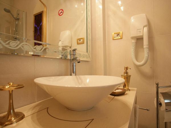 Fuat Pasa Oteli - Special Category Bosphorus : photo 8 de la chambre suite junior - vue sur mer