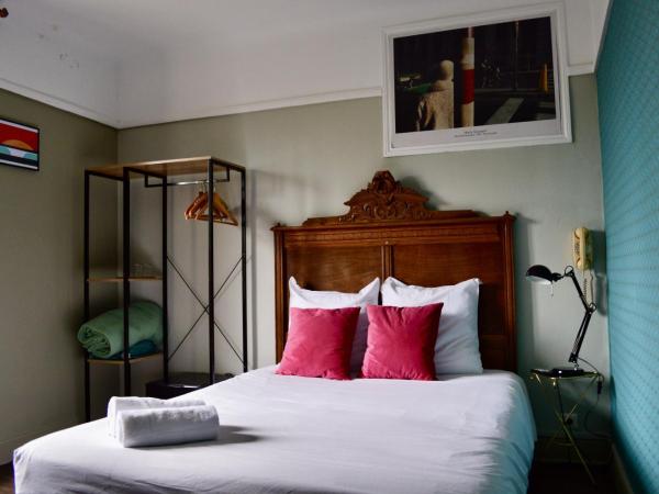Saint Charles Hôtel & Coliving Biarritz : photo 2 de la chambre chambre double standard