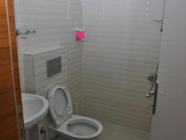 SİES OTEL : photo 3 de la chambre chambre simple avec salle de bains privative
