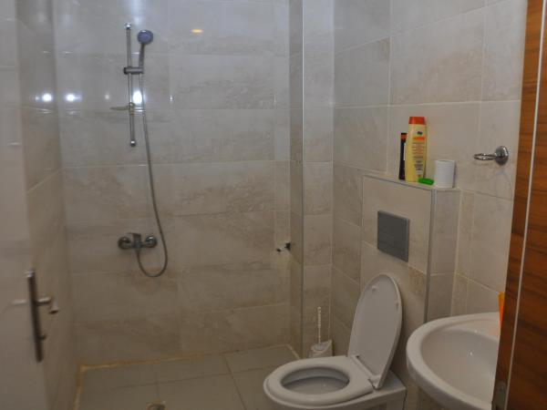 SİES OTEL : photo 3 de la chambre chambre double ou lits jumeaux avec salle de bains privative