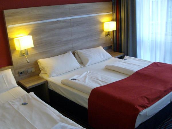 Superior Hotel Präsident : photo 2 de la chambre chambre triple