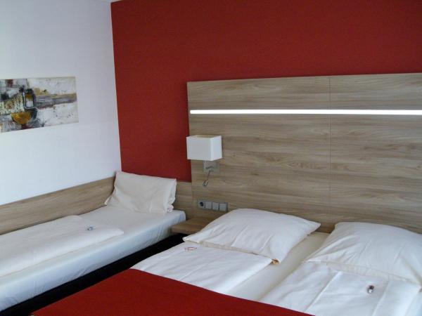 Superior Hotel Präsident : photo 3 de la chambre chambre triple