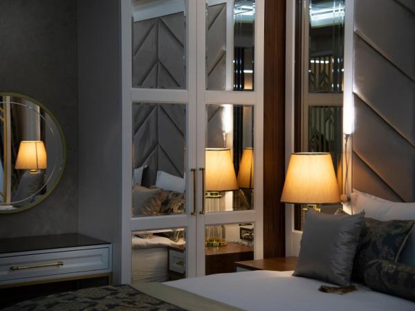 Elysium Green Suites : photo 6 de la chambre chambre double deluxe avec douche