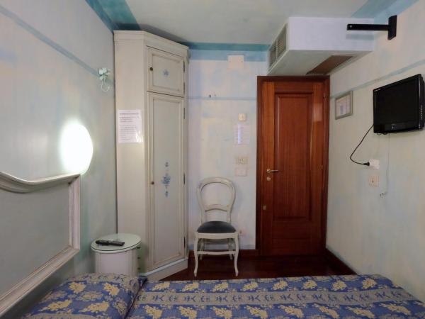 Hotel ai do Mori : photo 4 de la chambre chambre familiale standard