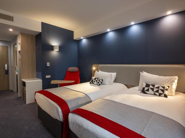 Holiday Inn Express - Nice - Grand Arenas, an IHG Hotel : photo 2 de la chambre chambre lits jumeaux standard
