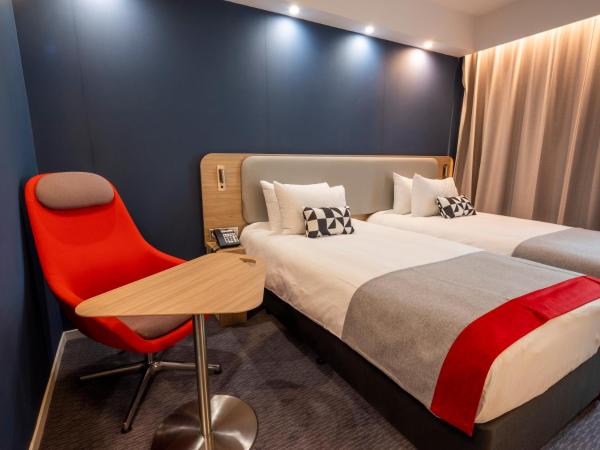 Holiday Inn Express - Nice - Grand Arenas, an IHG Hotel : photo 3 de la chambre chambre double ou lits jumeaux standard