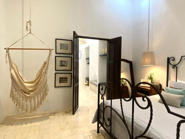 The Diplomat Boutique Hotel : photo 2 de la chambre suite deluxe avec lit king-size