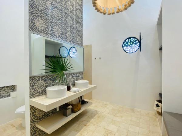 The Diplomat Boutique Hotel : photo 5 de la chambre suite deluxe avec lit king-size