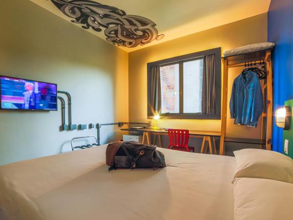 ibis Styles SP Faria Lima : photo 5 de la chambre appartement standard avec lit double