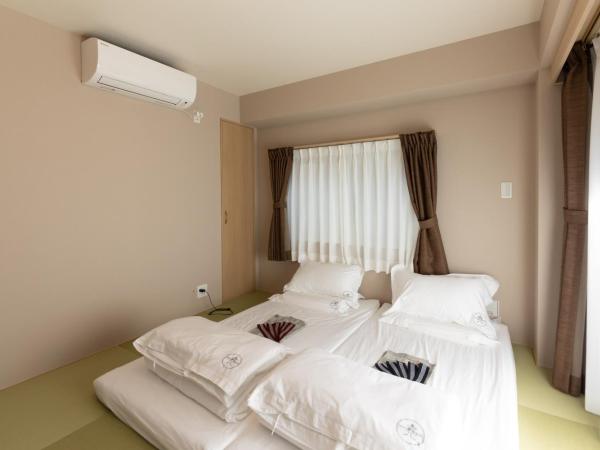 灯光旅館 Light hotel : photo 4 de la chambre chambre double ou lits jumeaux standard avec balcon