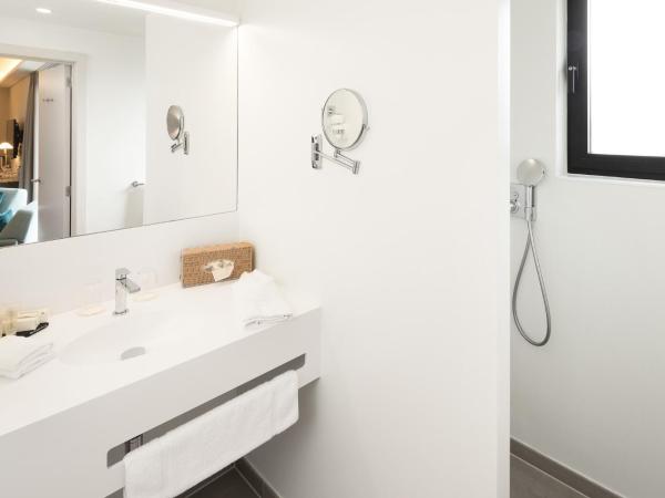 Hotel Restaurant Weinebrugge : photo 4 de la chambre chambre lit king-size supérieure