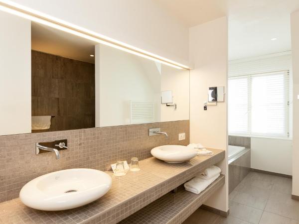 Hotel Restaurant Weinebrugge : photo 3 de la chambre suite junior lit king-size