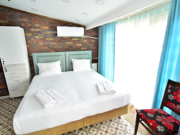 Hotel Han : photo 2 de la chambre chambre familiale avec terrasse 