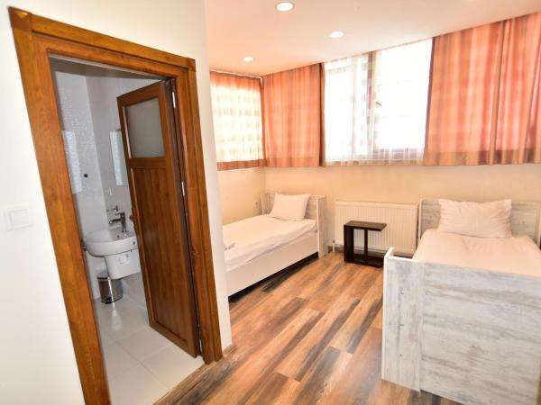 Hotel Han : photo 1 de la chambre chambre familiale