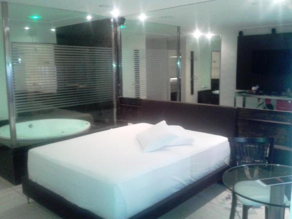 Toulouse Motel (Adult Only) : photo 3 de la chambre chambre double deluxe avec baignoire