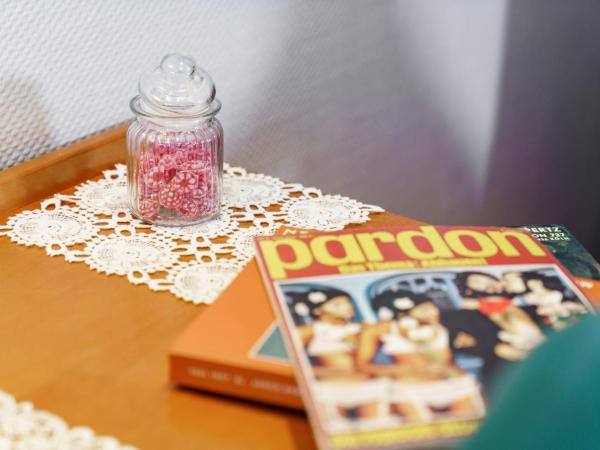 Tante ALMA's Kölner Hotel : photo 9 de la chambre chambre double