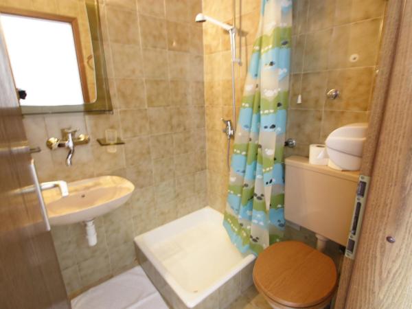 DRAGINJA : photo 7 de la chambre chambre double avec balcon